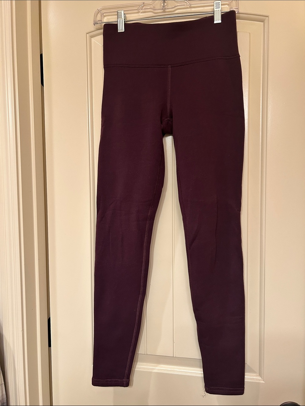 Women’s Athleta Burgundy Fleece Leggings